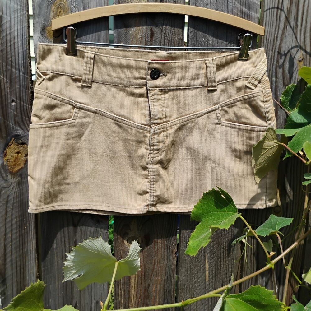 Vintage Y2K Mossimo Corduroy Mini Skirt Beige Tan Low Rise Stretch Size 11 Micro